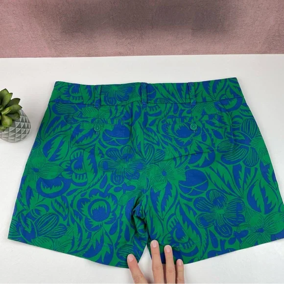 Talbots The Daily Shorts Blue Green Floral Tropical Women Size 12 Petite - Picture 6 of 6